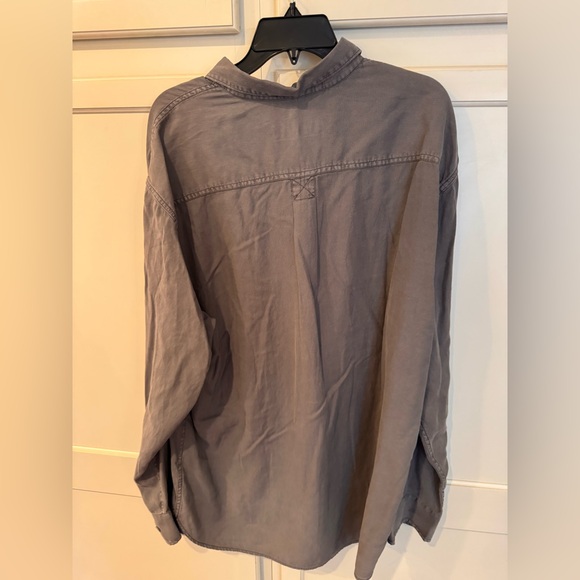 Men's Tommy Bahama Gray Casual Shirt - Picture 4 of 4
